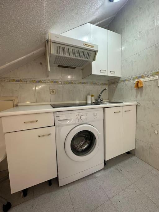 Cozy Apartment In Madrid Center Exterior photo